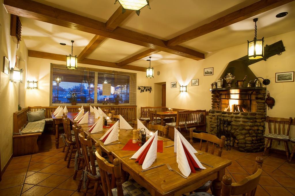 Hotel Sumava Vyšší Brod Екстериор снимка